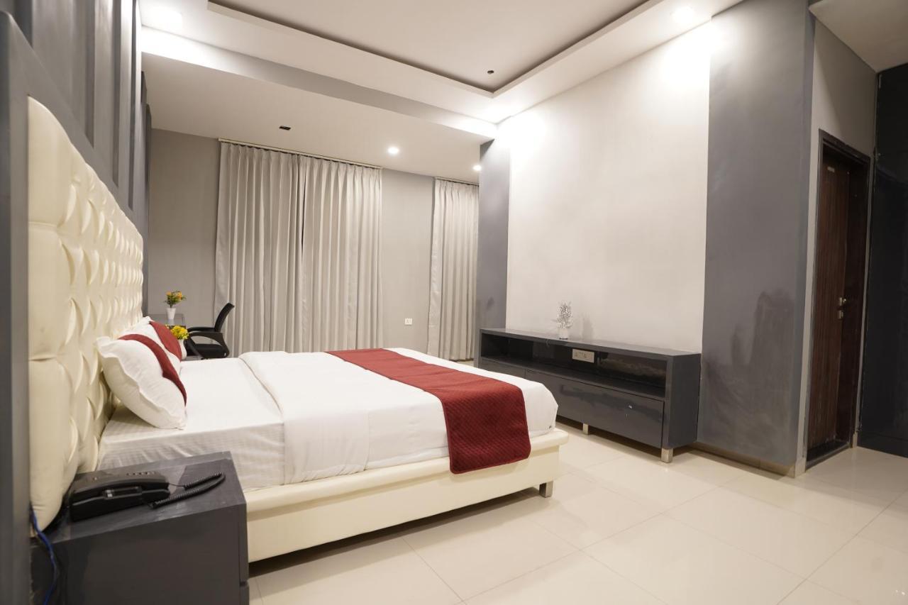 Yanela - Hotel The Connaught House جايبور المظهر الخارجي الصورة