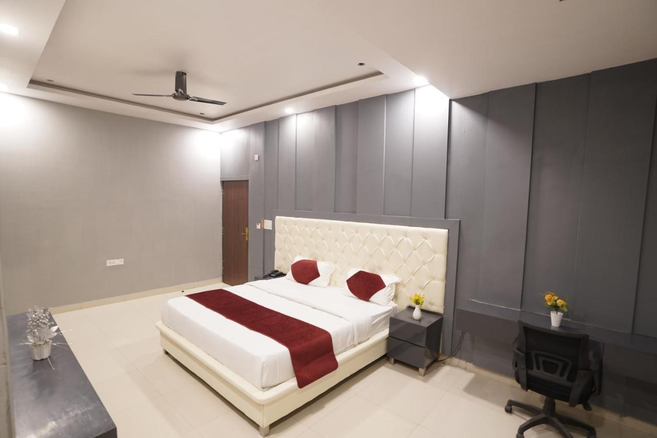 Yanela - Hotel The Connaught House جايبور المظهر الخارجي الصورة