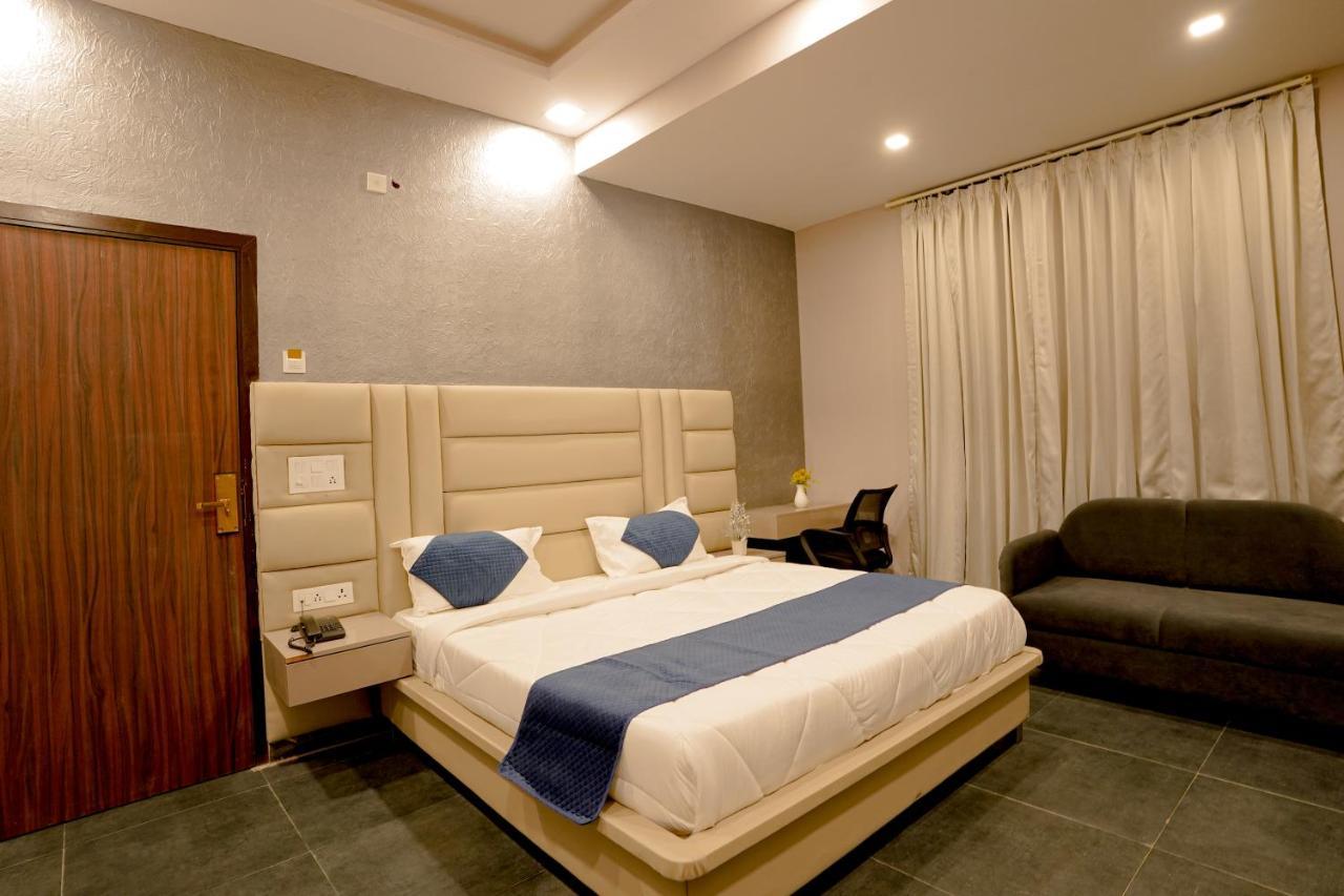 Yanela - Hotel The Connaught House جايبور المظهر الخارجي الصورة